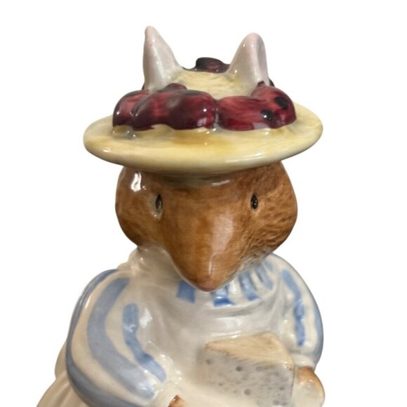 Vintage Royal Doulton 1982 Mrs. Apple Figurine By Jill Barklem Brambly Hedge Col - Picture 5 of 6